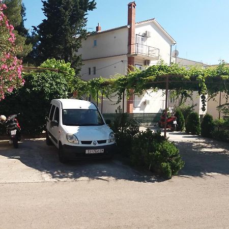 Apartment Viktoria Primošten Exterior foto